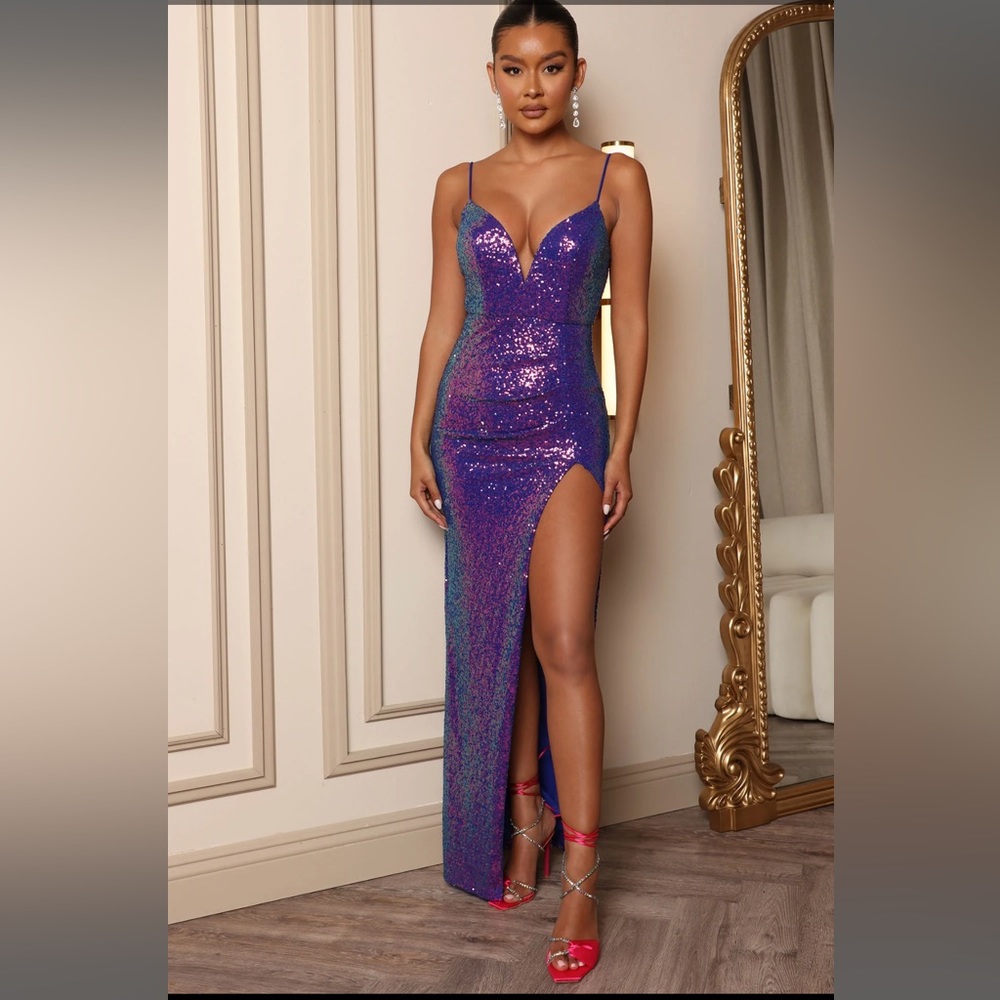Fashion nova sequin dress. Size medium.